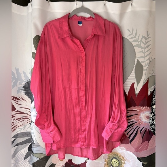 Old Navy Loose Satin Button-Down Shirt - Picture 2 of 3